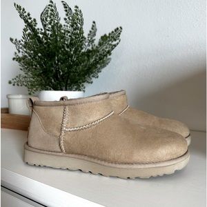 UGGS Classic Ultra Mini Boots - Color: Driftwood